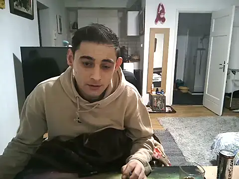 Snapshot of mihaimichael chatting on March 2025 12:37:02 AM mihaimichael online show from March 2025 12:37:02 AM