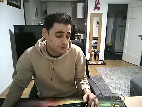 Snapshot of mihaimichael chatting on March 2025 10:32:02 PM mihaimichael online show from March 2025 10:32:02 PM