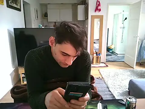 Snapshot of mihaimichael chatting on March 2025 11:40:01 AM mihaimichael online show from March 2025 11:40:01 AM