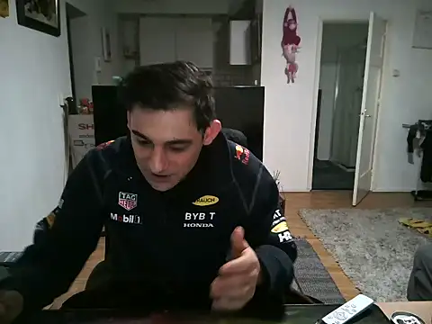 Snapshot of mihaimichael chatting on March 2025 05:41:02 AM mihaimichael online show from March 2025 05:41:02 AM