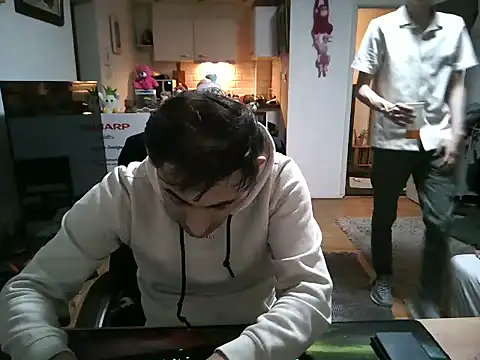 Snapshot of mihaimichael chatting on March 2025 06:44:02 PM mihaimichael online show from March 2025 06:44:02 PM