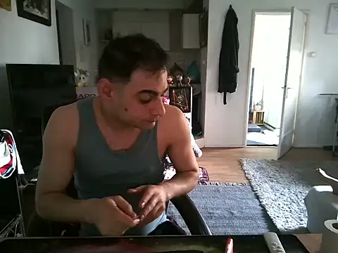 Snapshot of mihaimichael chatting on March 2025 11:11:02 AM mihaimichael online show from March 2025 11:11:02 AM