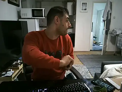 Snapshot of mihaimichael chatting on September 2025 02:30:01 PM mihaimichael online show from September 2025 02:30:01 PM