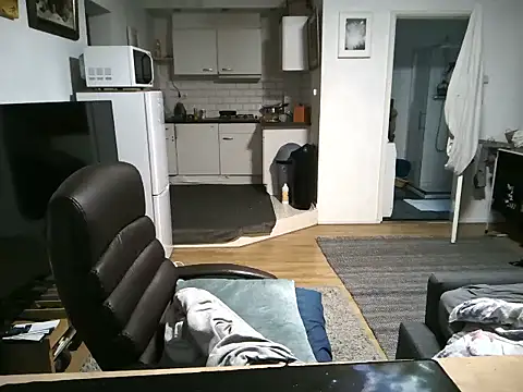 Snapshot of mihaimichael chatting on September 2025 05:55:02 AM mihaimichael online show from September 2025 05:55:02 AM