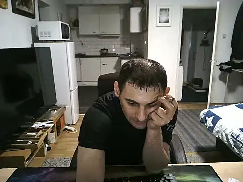 Snapshot of mihaimichael chatting on October 2025 09:56:01 PM mihaimichael online show from October 2025 09:56:01 PM