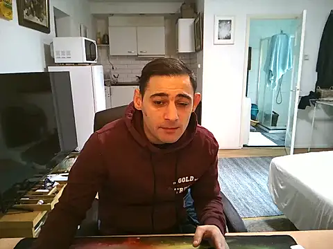 Snapshot of mihaimichael chatting on October 2025 02:26:02 PM mihaimichael online show from October 2025 02:26:02 PM