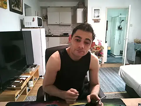 Snapshot of mihaimichael chatting on October 2025 02:04:01 PM mihaimichael online show from October 2025 02:04:01 PM