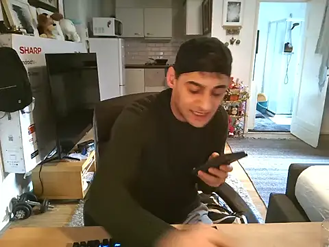 Snapshot of mihaimichael chatting on October 2025 09:17:04 AM mihaimichael online show from October 2025 09:17:04 AM