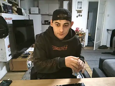 Snapshot of mihaimichael chatting on November 2025 03:36:02 PM mihaimichael online show from November 2025 03:36:02 PM