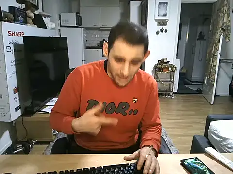 Snapshot of mihaimichael chatting on November 2025 12:00:01 AM mihaimichael online show from November 2025 12:00:01 AM