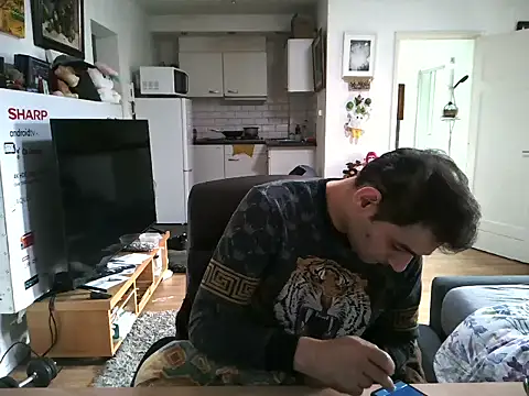 Snapshot of mihaimichael chatting on December 2025 12:02:02 PM mihaimichael online show from December 2025 12:02:02 PM