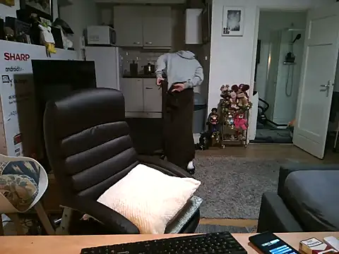 Snapshot of mihaimichael chatting on January 2026 02:22:02 PM mihaimichael online show from January 2026 02:22:02 PM