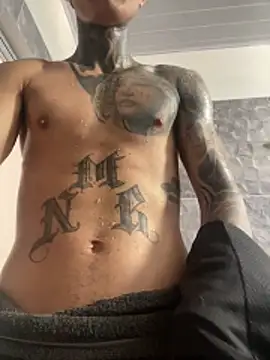 Snapshot of Herem369 chatting on December 2025 03:54:02 PM Herem369 online show from December 2025 03:54:02 PM