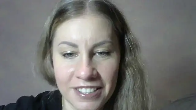 Snapshot of TherestlessKitty chatting on December 2024 06:43:01 AM TherestlessKitty online show from December 2024 06:43:01 AM