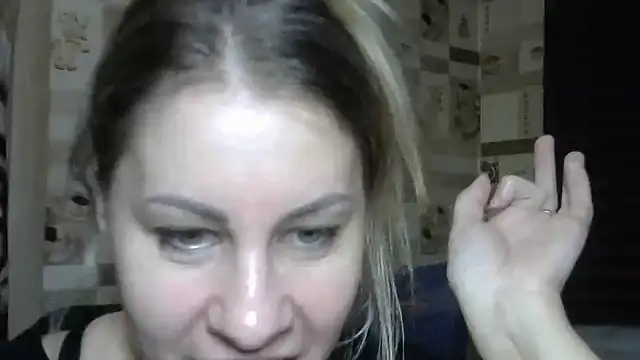 Snapshot of TherestlessKitty chatting on October 2025 11:57:02 PM TherestlessKitty online show from October 2025 11:57:02 PM