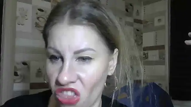 Snapshot of TherestlessKitty chatting on October 2025 02:18:02 PM TherestlessKitty online show from October 2025 02:18:02 PM