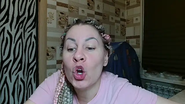 TherestlessKitty online show from May 2026 10:16:01 PM
