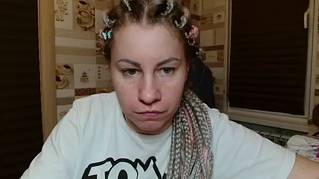 TherestlessKitty online show from May 2026 10:18:02 PM