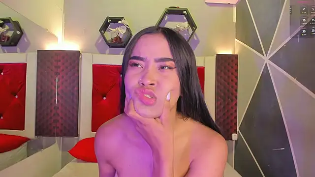 Karoll014 online show from June 2026 12:38:02 PM
