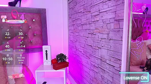 Snapshot of Tayzon_Foxxx chatting on October 2025 11:36:01 AM Tayzon Foxxx online show from October 2025 11:36:01 AM