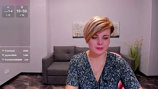 Julia Wilsone online show from March 2025 04:24:02 PM