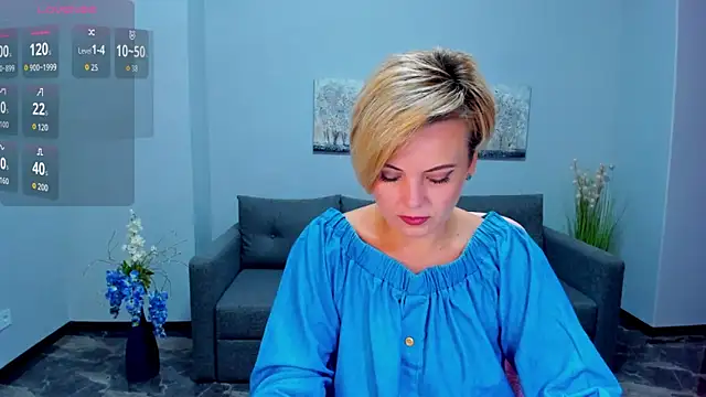 Julia Wilsone online show from September 2025 06:04:01 AM