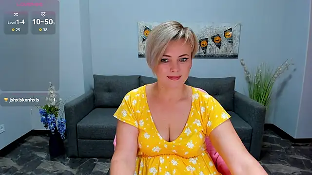 Julia Wilsone online show from November 2025 06:59:02 AM