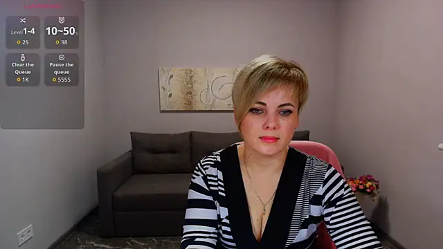 Julia Wilsone online show from February 2026 07:18:01 AM