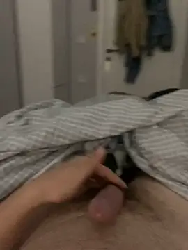 Erenn34 online show from October 2025 11:37:01 PM