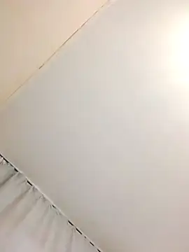 Gussie Bridie online show from September 2025 03:00:02 AM