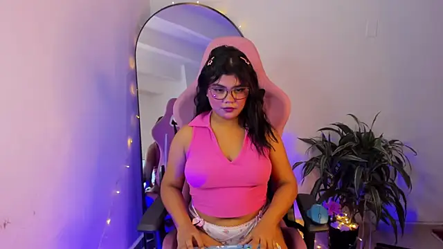 nicky peyton online show from December 2024 08:33:01 AM