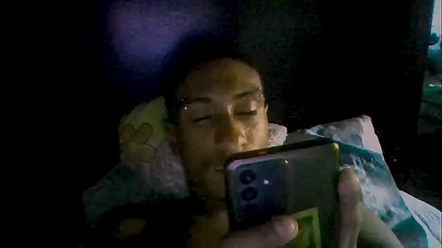 Snapshot of Jose_Smoke chatting on January 2025 07:51:01 PM Jose Smoke online show from January 2025 07:51:01 PM