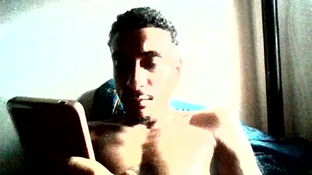 Jose Smoke online show from October 2025 05:28:01 PM