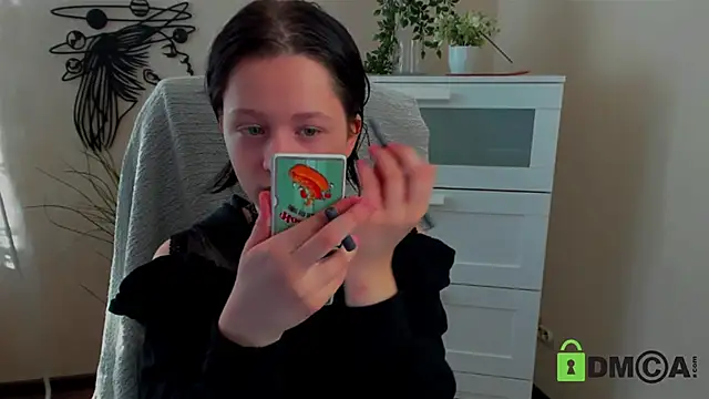 Snapshot of Alina_Mills chatting on February 2025 10:50:01 AM Alina Mills online show from February 2025 10:50:01 AM