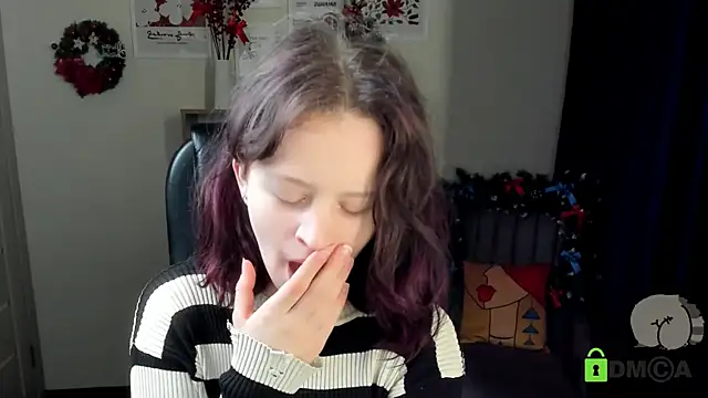 Alina Mills online show from December 2025 08:43:01 AM