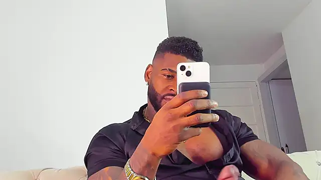 Makonneen online show from November 2025 04:44:02 AM