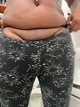 Snapshot of Goddess_Nafeesha chatting on October 2025 02:59:01 PM Goddess Nafeesha online show from October 2025 02:59:01 PM