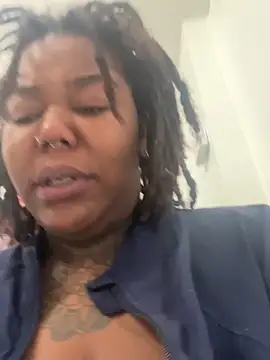 Snapshot of Goddess_Nafeesha chatting on April 2026 01:08:02 PM Goddess Nafeesha online show from April 2026 01:08:02 PM