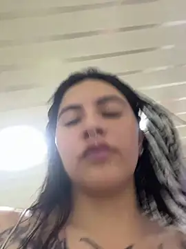  luna torres online show from May 2026 12:23:01 PM