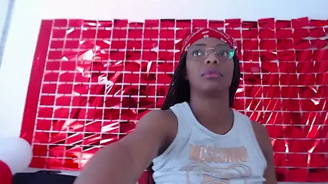 Snapshot of tiffany_gomez9 chatting on February 2025 04:50:02 AM tiffany gomez9 online show from February 2025 04:50:02 AM