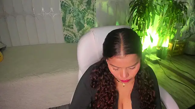 loly marce online show from May 2026 07:52:02 PM