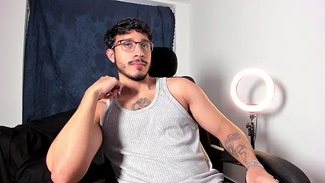 JayMarcos  online show from February 2026 11:08:02 PM