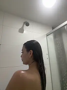 Snapshot of VictoriaNoah_ chatting on February 2025 06:32:02 PM VictoriaNoah online show from February 2025 06:32:02 PM