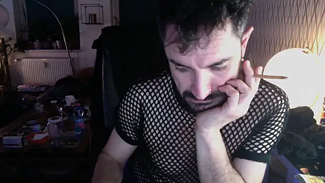 Snapshot of tomz0819 chatting on February 2025 05:41:01 AM tomz0819 online show from February 2025 05:41:01 AM