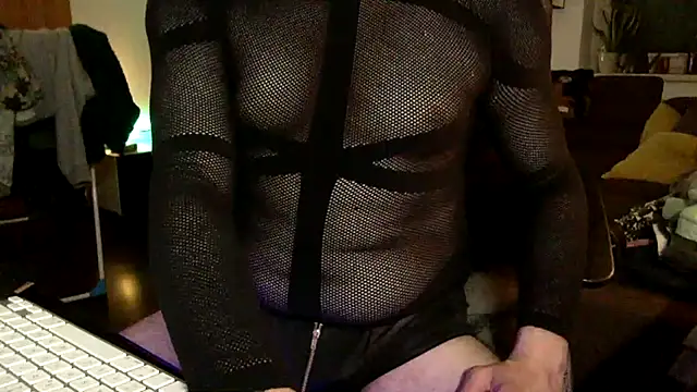 Snapshot of tomz0819 chatting on October 2025 01:23:01 AM tomz0819 online show from October 2025 01:23:01 AM