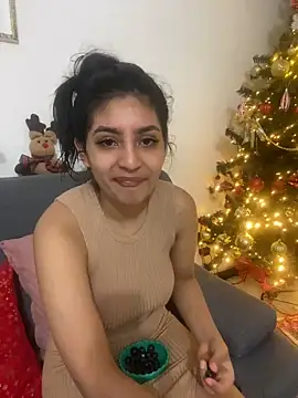 Snapshot of cloe_small chatting on December 2024 02:42:01 AM cloe small online show from December 2024 02:42:01 AM