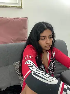 Snapshot of cloe_small chatting on January 2025 10:56:01 AM cloe small online show from January 2025 10:56:01 AM