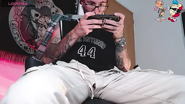 ren stipee online show from October 2025 10:10:02 AM