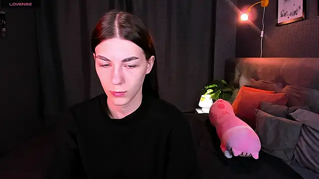 toooyour online show from October 2025 09:55:02 PM