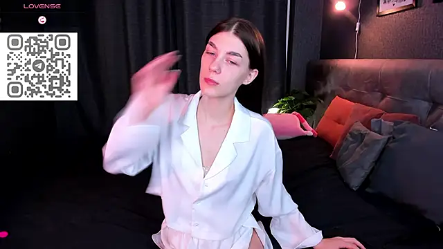 toooyour online show from November 2025 12:20:01 AM